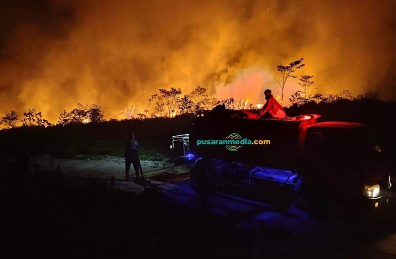 Kebakaran hutan dan lahan (karhutla) di wilayah Kabupaten Berau. (Foto: Nur Hidayah/Pusaranmedia.com)
