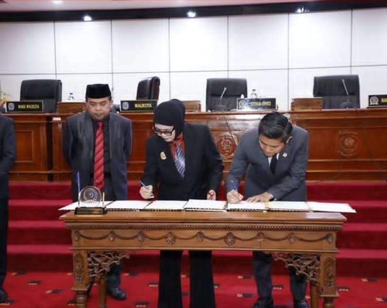 Penandatanganan Rancangan Kebijakan Umum Anggaran (KUA) dan Rancangan Prioritas Plafon Anggaran Sementara (PPAS) APBD Tahun Anggaran 2027 (Dok:Lutfi Aziz/Pusaranmedia.com)