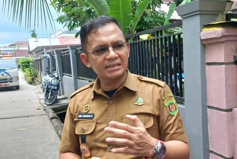 Kepala Dishub Samarinda, Hotmarulitua Manalu saat diwawancara, Selasa (5/5/2026). (Foto: Tri/Pusaranmedia.com)