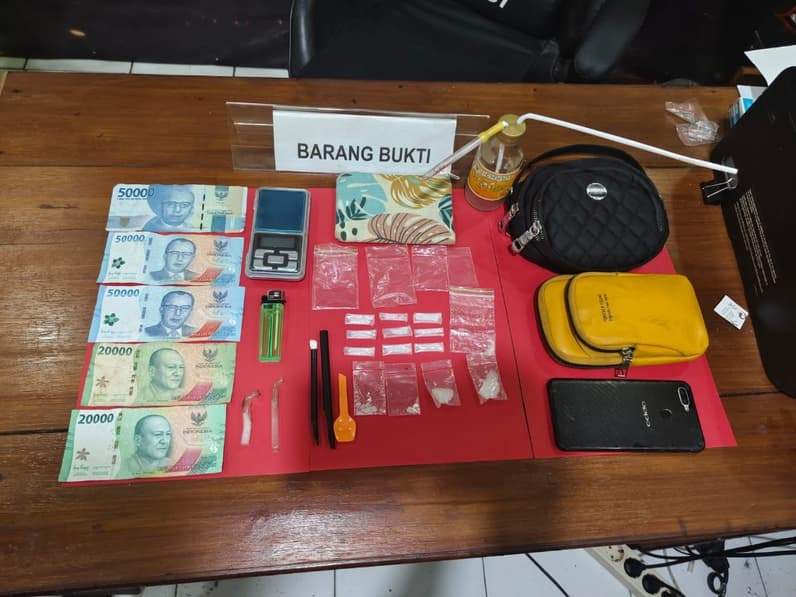 Barang bukti kasus narkoba yang diamankan Polsek Babulu di Desa Rintik. (Foto: Istimewa)