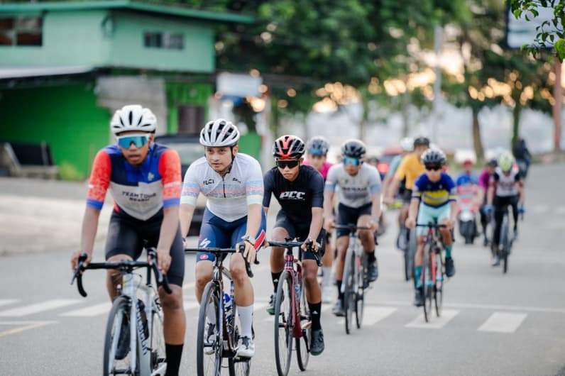 Peserta Gowes Ceria yang digelar Polres Berau dalam rangka memperingati Hari Bhayangkara ke-80 di Tanjung Redeb. (Foto: Humas Polres Berau)