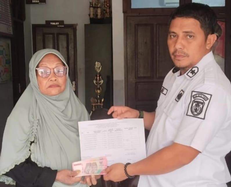 Kepala Desa Kandolo Kecamatan Teluk Pandan Kutai Timur, Alimuddin. (Foto: Dok Facebook Alimuddin)