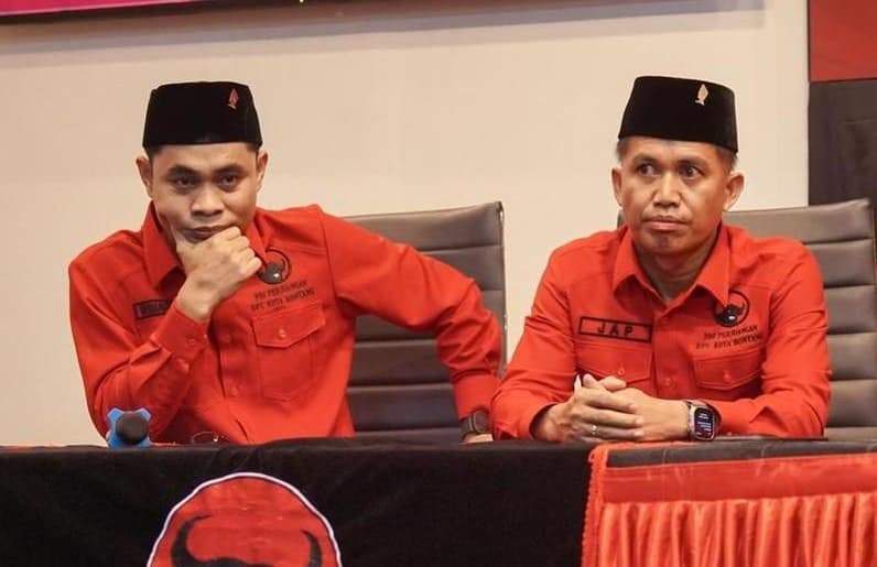 Dua Kader PDIP Bontang, Winardi Merupakan Wakil Komisi B DPRD Bontang (Kiri) dan Joni Merupakan Sekertaris Komisi C DPRD Kota Bontang (Kanan). (Foto:Lutfi Aziz/Pusaranmedia.com)