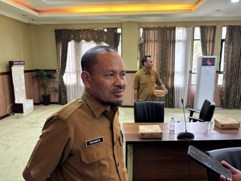 Sekretaris Disdikbud Kukar, Pujianto (Foto: Aswin/pusaranmedia.com)