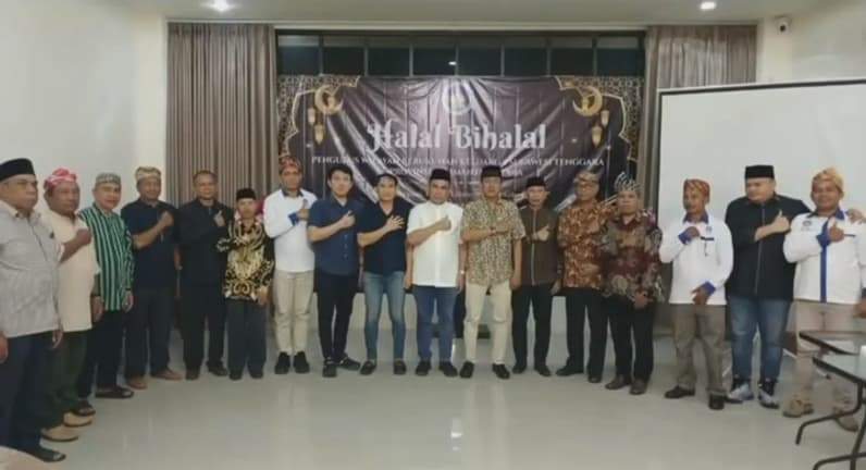 Momen foto bersama pada kegiatan Halalbihalal KKST yang diselenggarakan belum lama ini. (Foto :Istimewa)