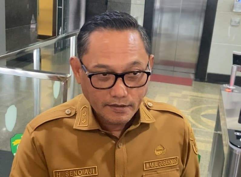 Wakil Gubernur Kaltim, Seno Aji saat diwawancara media, Selasa (13/10/2026). (Foto: Tri/Pusaranmedia.com)