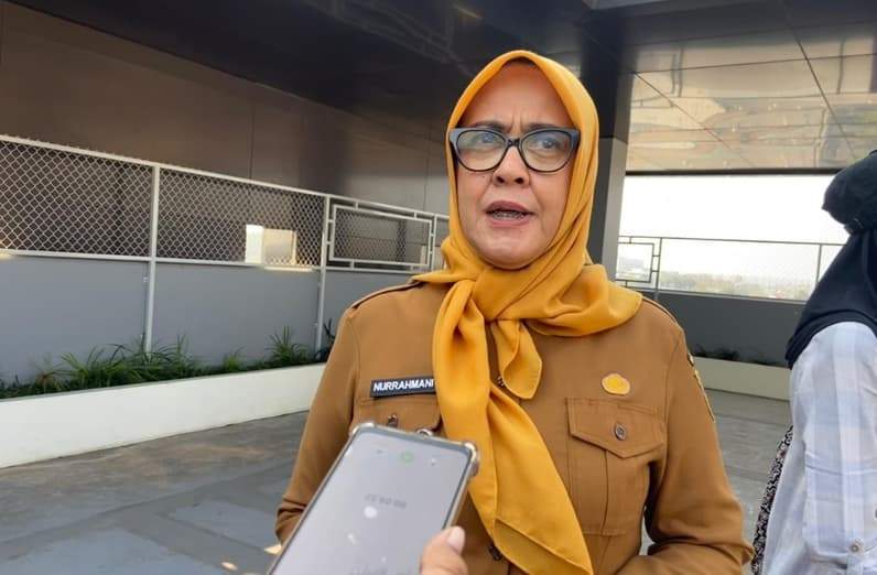 Kepala Dinas Perdagangan Kota Samarinda, Nurrahmani saat diwawancarai usai pertemuan dengan pedagang, Senin (7/9/2026). (Foto: Tri/Pusaranmedia.com)
