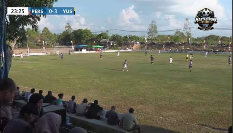 Streaming pertandingan sepak bola desa liangilir (Foto: Youtube Pemdesliangilir)