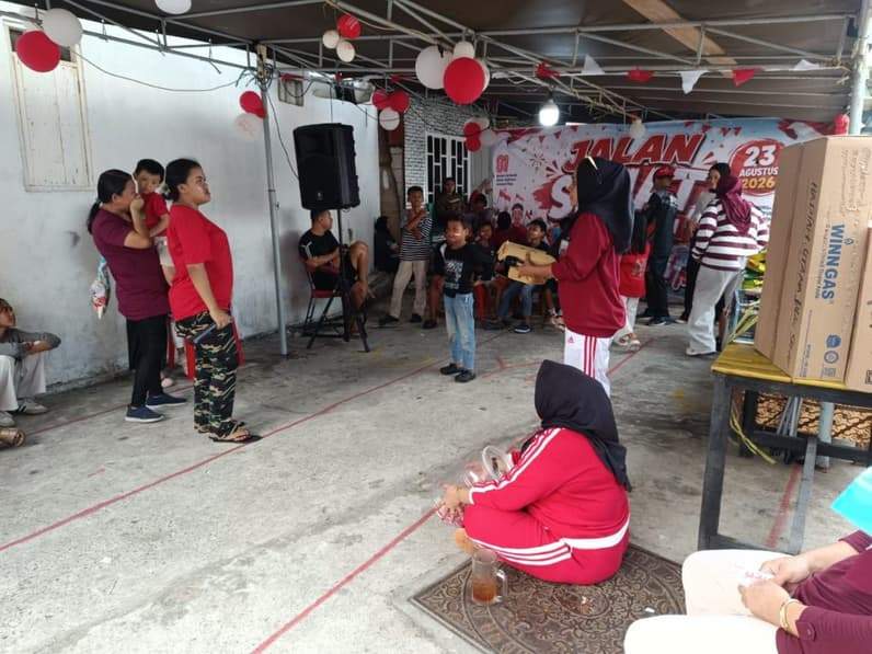 Semarak kegiatan peringatan HUT ke-81 RI di RT 06 Kelurahan Klandasan Ulu, Kecamatan Balikpapan Kota, Minggu (23/8/2026). (Foto: Achmad Fadillah/Pusaranmedia.com)