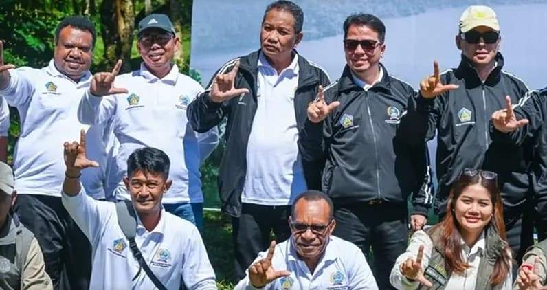 Momen foto bersama usai kegiatan penghijauan dan bakti sosial di Agenda Rakernas ADPSI. (Foto: Istimewa)
