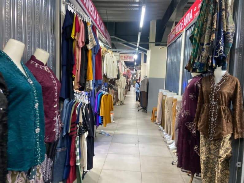 Sepinya pembeli di Pasar Pagi Samarinda dikeluhkan pedagang, Rabu (17/6/2026) (Foto: Tri/Pusaranmedia.com)