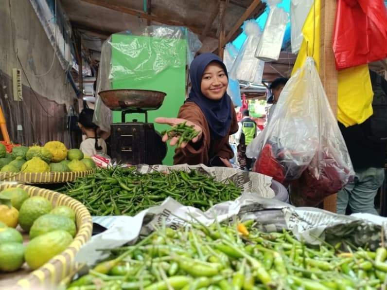 Ilustrasi cabai di Pasar Pandansari Balikpapan. (Foto: Achmad Fadillah/Pusaranmedia.com)