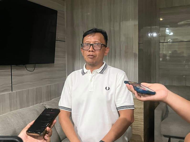 Manajer PLN UP3 Berau, Erwinton Naibaho. (Foto: Nur Hidayah/Pusaranmedia.com)
