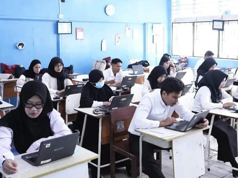 Ilustrasi calon guru mengikuti seleksi kompetensi CAT PJLP. (Foto: Disdikbud Balikpapan)