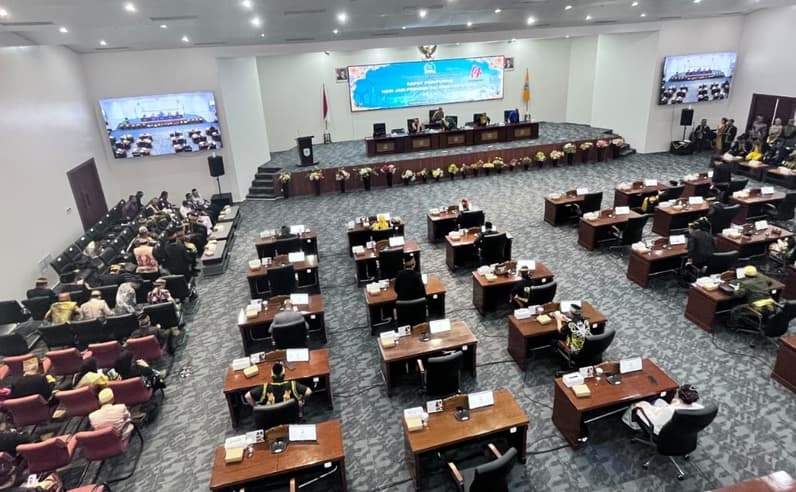 Rapat Paripurna dalam rangka HUT ke-14 Provinsi Kalimantan Utara di Gedung DPRD Kaltara (Foto: Setwan Kaltara)