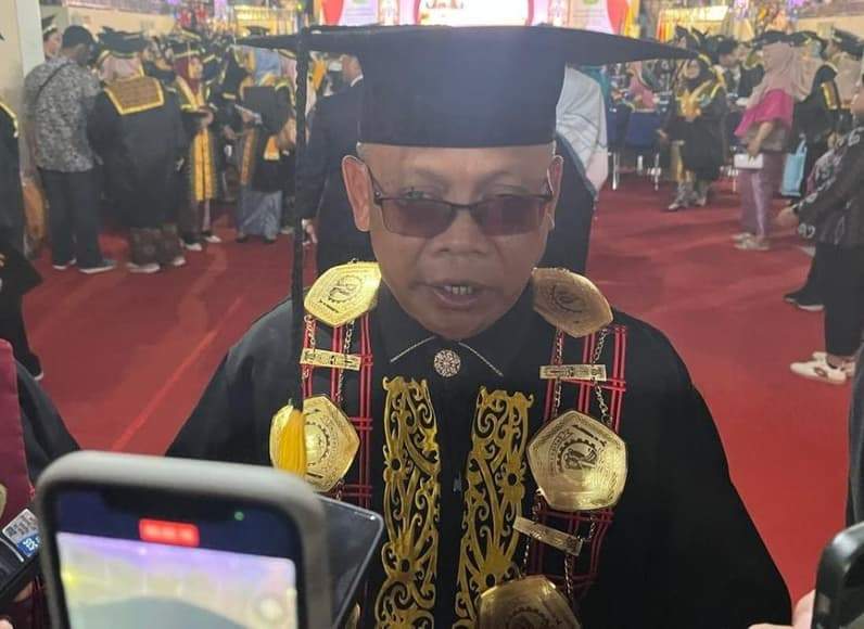 Rektor Universitas Mulawarman Abdunnur. (Foto: Herdi/Pusaranmedia.com).