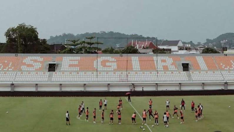 Sesi latihan Persija di Stadion Segiri Samarinda, Sabtu (9/5/2026). (Foto: Dok. Persija)