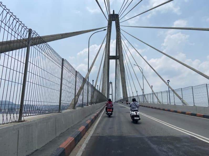 Jembatan Achmad Amins Kota Samarinda. (Foto: Tri/Pusaranmedia.com)
