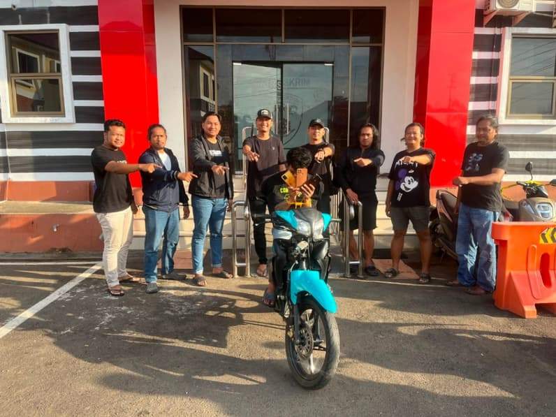 Usai jambret berinisial TH diringkus Tim Jatanras Polres Paser. (Foto: Dok.Satreskrim Polres Paser)