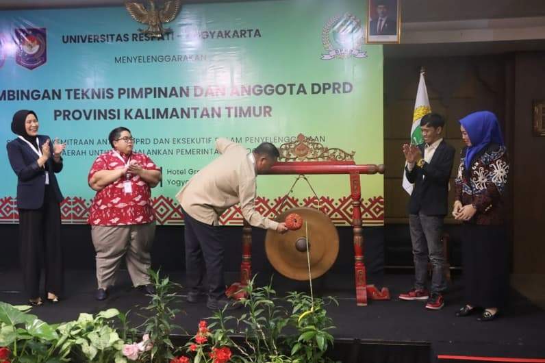 DPRD Kaltim gelar Bimtek di Yogyakarta bahas sinergi legislatif-eksekutif dan strategi penyusunan RPJMD 2025 demi pembangunan daerah yang efektif. (HUMAS DPRD KALTIM)