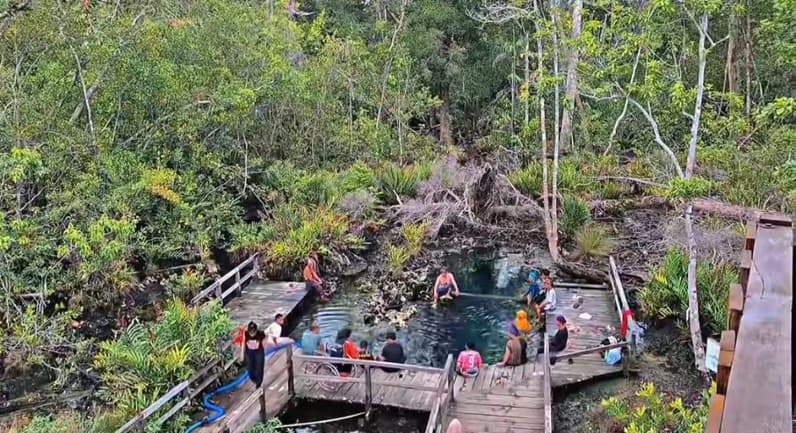 Wisata Air Panas Asin Pemapak, Kampung Biatan Bapinang, Kecamatan Biatan. (Foto: Nur Hidayah/ pusaranmedia.com)