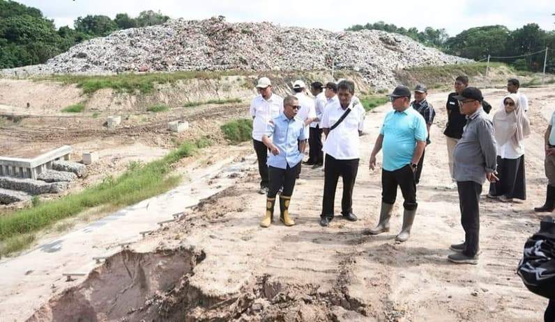 Wakil Wali Kota Samarinda, Saefuddin Zuhri saat meninjau TPA Sambutan, Rabu (24/6/2026). (Foto: Dok.Pemkot Samarinda)