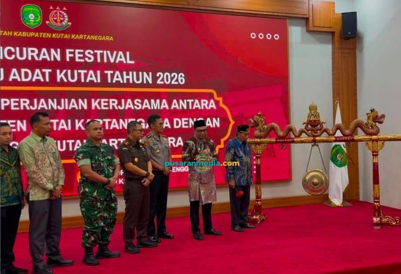 Pemerintah Kabupaten Kutai Kartanegara (Kukar) resmi meluncurkan rangkaian Festival Budaya Erau Adat Kutai 2026 di Pendopo Odah Etam, Tenggarong, Kamis (20/8/2026). (Foto: Aswin/Pusaranmedia.com)