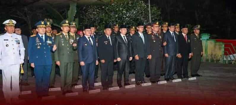 Ketua DPRD Kaltara, Achmad Djufrie bersama jajaran Forkopimda saat menghadiri Renungan Suci. (Foto: Istimewa)