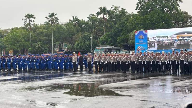 Upacara Hari Bhayangkara ke-80 digelar di BSCC Dome Balikpapan, Rabu (1/7/2026). (Foto: Achmad Fadillah/Pusaranmedia.com)