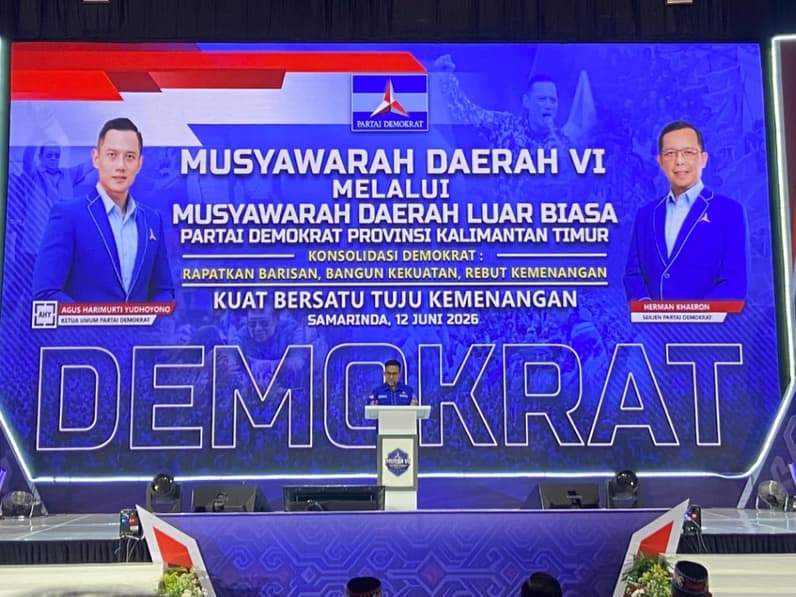 Ketua DPD Demokrat Kaltim, Bambang Soepriyadi saat sambutan dalam Musda di Hotel Mercure Samarinda, Jumat (12/6/2026). (Foto: Tri/Pusaranmedia.com)