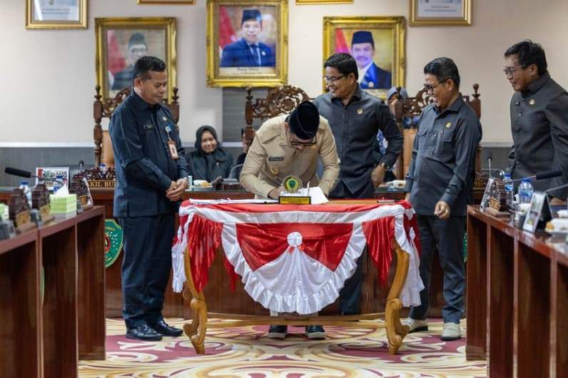 DPRD PPU gelar paripurna penandatanganan nota sepakatan bersama rancangan perubahan KUA-PPAS 2026, Jumat (25/9/2026). (Foto: Humas Setkab PPU).