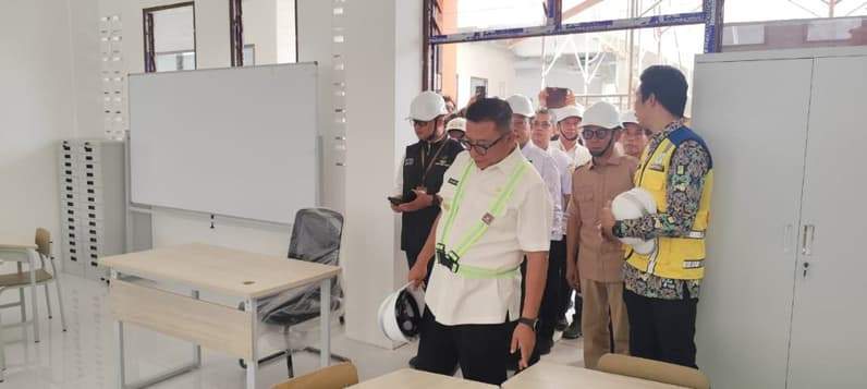 Wakil Wali Kota Samarinda, Saefuddin Zuhri beserta jajaran saat meninjau Sekolah Rakyat di Palaran, Rabu (8/7/2026). (Foto: Tri/Pusaranmedia.com)