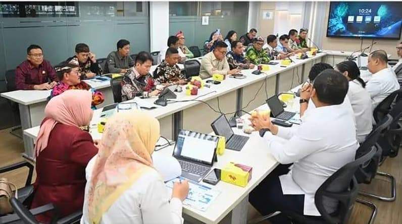 Suasana pertemuan di Kantor Kementerian PU RI. (Foto : Istimewa)