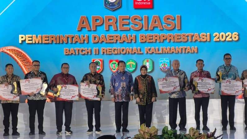 Pemerintah Kukar raih penghargaan sebagai peringkat kedua dalam kategori Implementasi Program 3 Juta Rumah pada ajang Apresiasi Pemerintah Daerah Berprestasi Tahun 2026 Batch II Regional Kalimantan. (Foto: Pemkab Kukar)