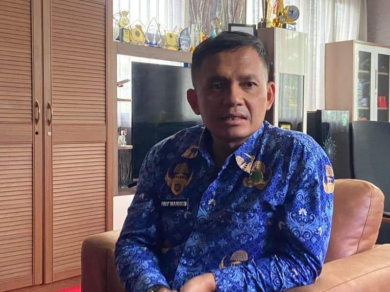 Kepala Dishub Samarinda, Hotmarulitua Manalu mengatakan bahwa pihaknya telah menganggarkan Rp900 juta untuk perbaikan lampu penerangan di jembatan Achmad Amins. (Foto: Tri/Pusaranmedia.com)