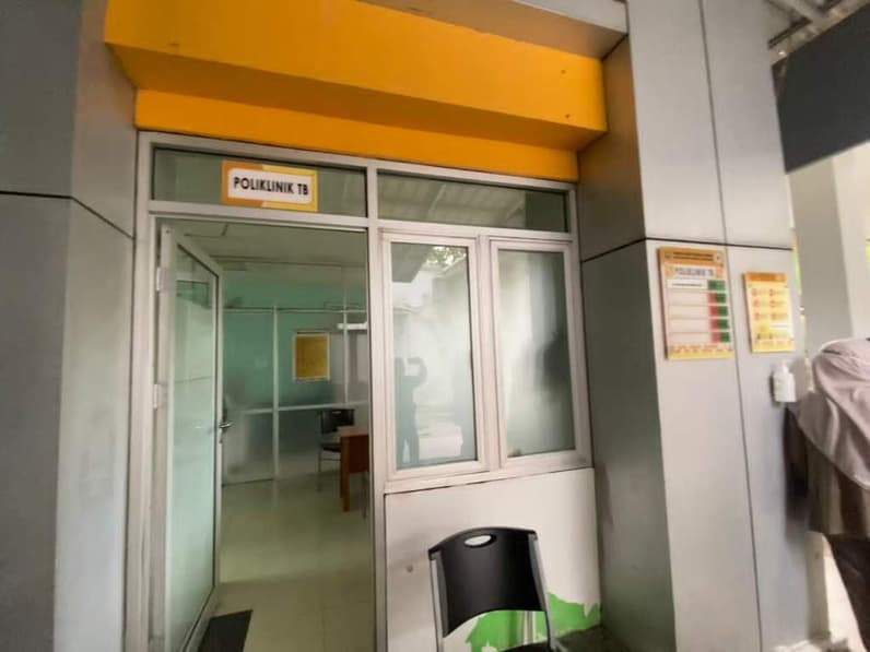 Ruang poliklinik TB yang ada di RSUD IA Moeis, Jumat (5/6/2026). (Foto: Tri/Pusaranmedia.com)