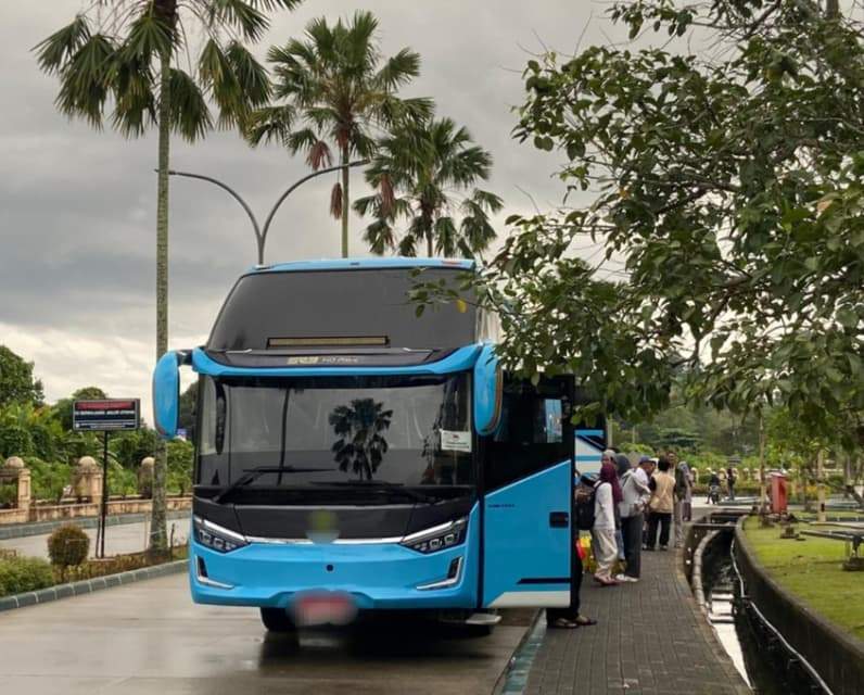 Ilustrasi transportasi publik. (Foto: Tri/Pusaranmedia.com)