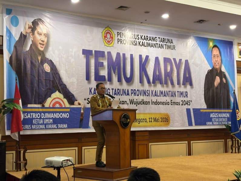 Wakil Gubernur Kalimantan Timur (Kaltim), Seno Aji menghadiri Temu Karya Karang Taruna Provinsi Kaltim yang digelar di Grand Elty Singgasana Hotel, Tenggarong, Selasa (12/5/2026).
(foto: Aswin/pusaranmedia.com)