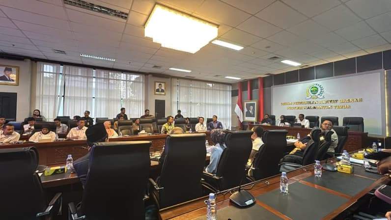RDP antara Komisi II DPRD Kaltim dengan Pertamina dan Hiswana Migas, Rabu (30/9/2026). (Foto: Tri/Pusaranmedia.com)
