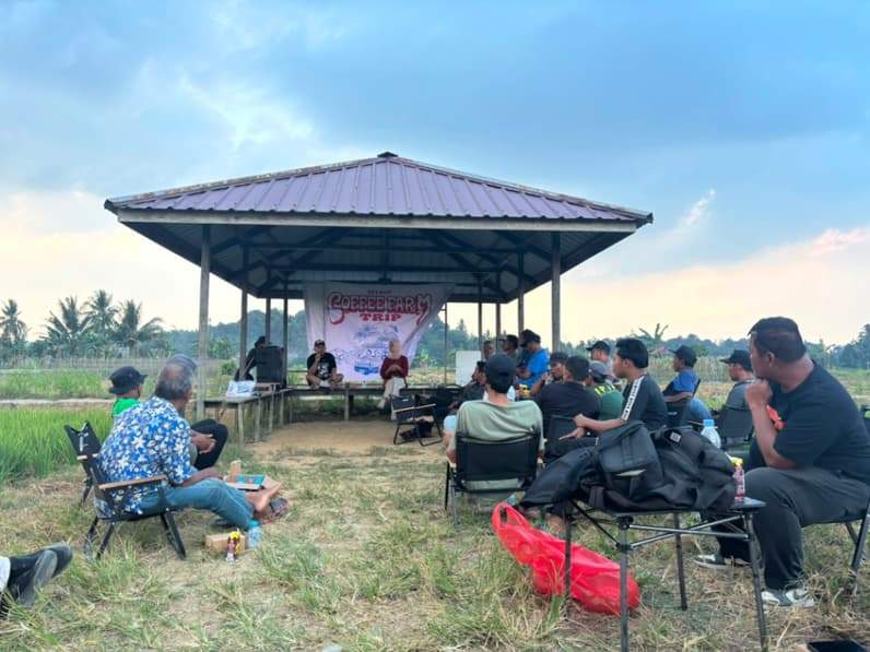 Coffee Farm Trip yang digelar Selkop bersama Kelompok Tani Suka Maju Bukit Biru. (Foto: Aswin/Pusaranmedia.com)