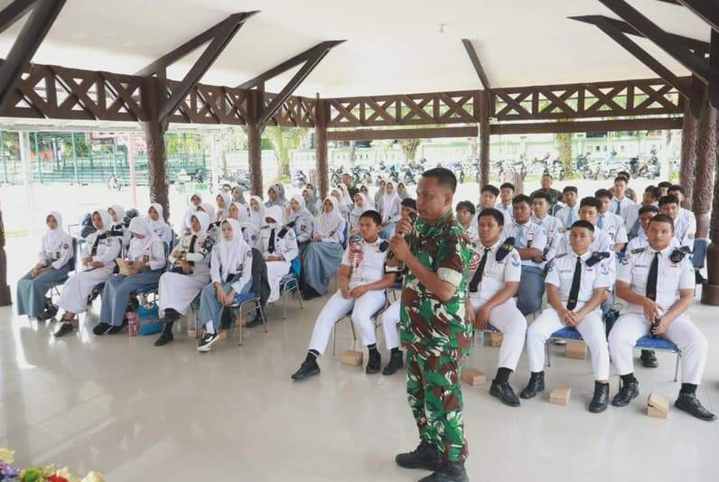 Sosialisasi Rekrutmen TNI yang Digelar Kodim 0908/Bontang. (Foto: Lutfi Aziz/Pusaranmedia.com)