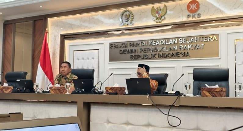 Wakil Ketua II DPRD Kaltara, Muddain (kiri), saat berada di Kantor Fraksi PKS DPR RI. (Foto : Istimewa)
