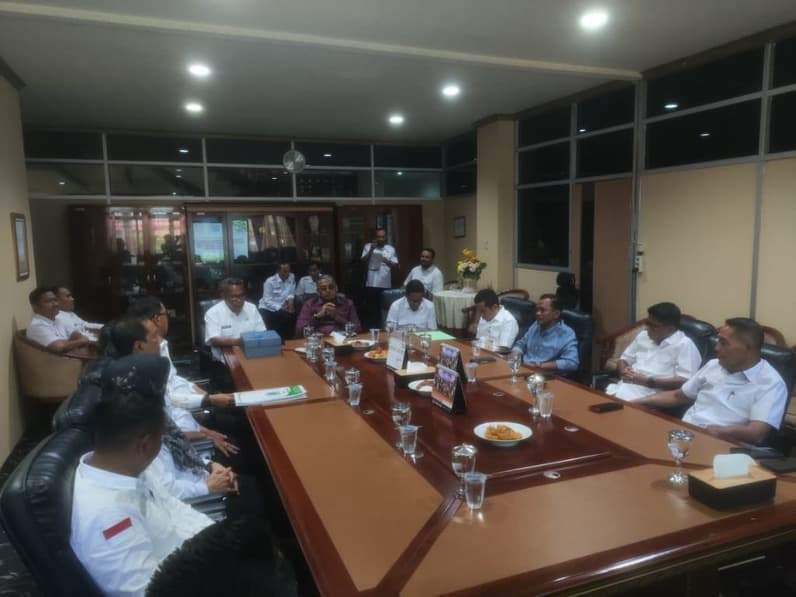 Penyampaian Rancangan Perubahan KUA-PPAS 2026 dari TAPD Paser kepada DPRD Paser. (Foto: Luthfi/Pusaranmedia.com)