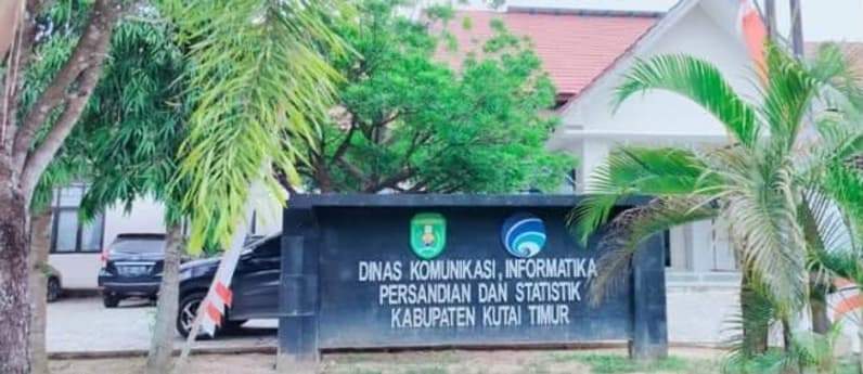 Kantor Diskominfo Staper Kutim. (Foto: Siswandi/Pusaranmedia.com)
