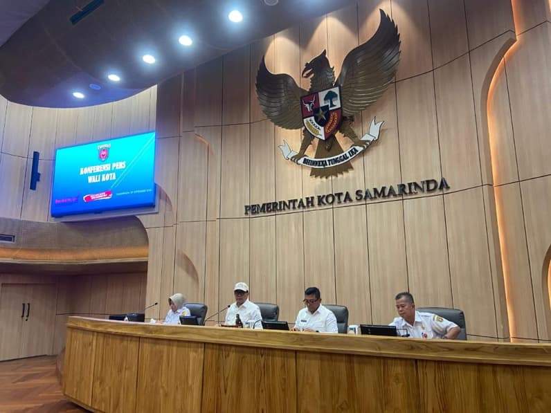 Wali Kota Samarinda, Andi Harun merespons penyebaran informasi soal adanya dugaan korupsi dalam proyek revitalisasi Pasar Pagi yang tengah diproses APH, Rabu (9/9/2026). (Foto: Tri/Pusaranmedia.com)