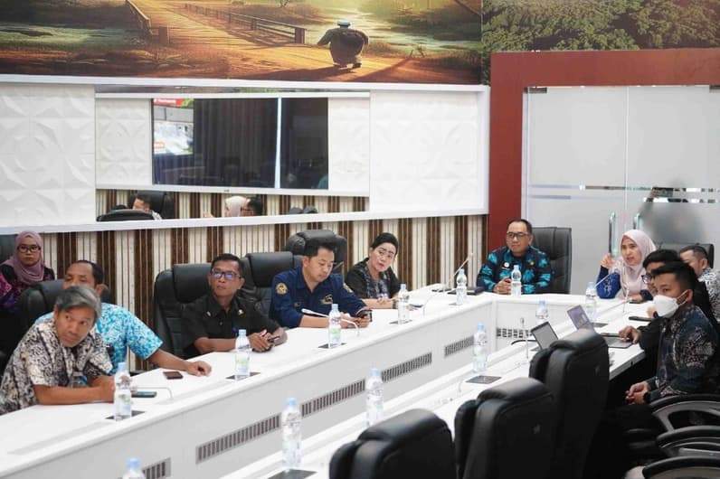Koordinasi antara Dispopar Kota Bontang dan TJSL PT Pupuk Kaltim dalam Mempersiapkan Pelaksanaan Pekan Raya Bontang (PRB). (Foto: Lutfi Aziz/Pusaranmedia.com)