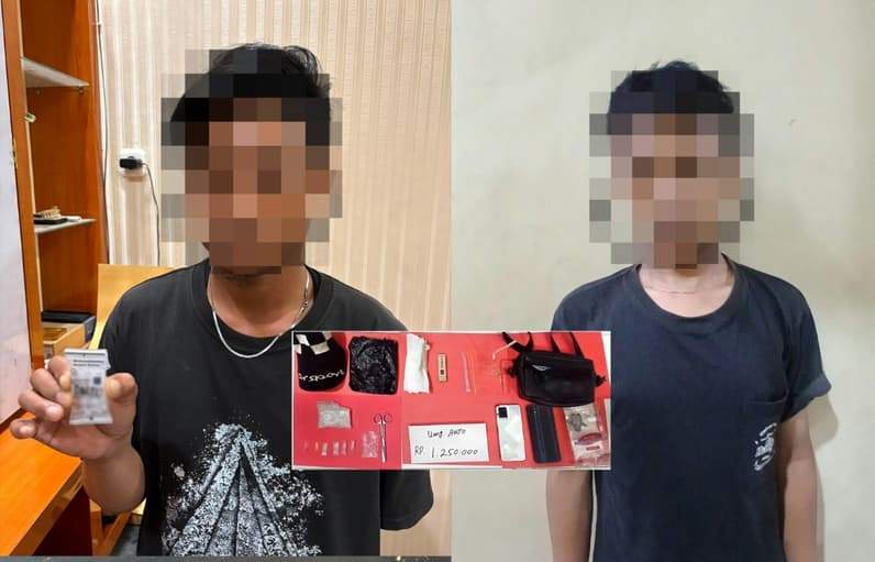 Para tersangka beserta barang bukti sabu yang diamankan oleh Polres Nunukan (Foto: Polres Nunukan)