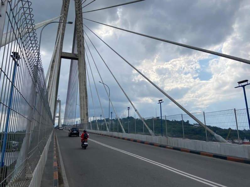 Jembatan Achmad Amins Kota Samarinda. (Foto: Tri/Pusaranmedia.com)