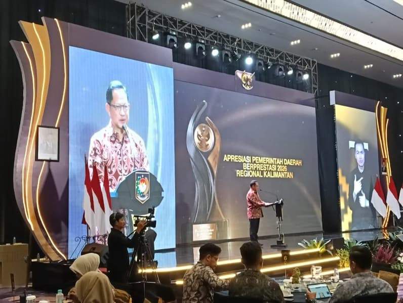 Mendagri, Muhammad Tito Karnavian dalam ajang Apresiasi Pemerintah Daerah Berprestasi 2026 Regional Kalimantan yang digelar di Balikpapan, Selasa (5/5/2026). (Foto: Achmad Fadillah/Pusaranmedia.com)
