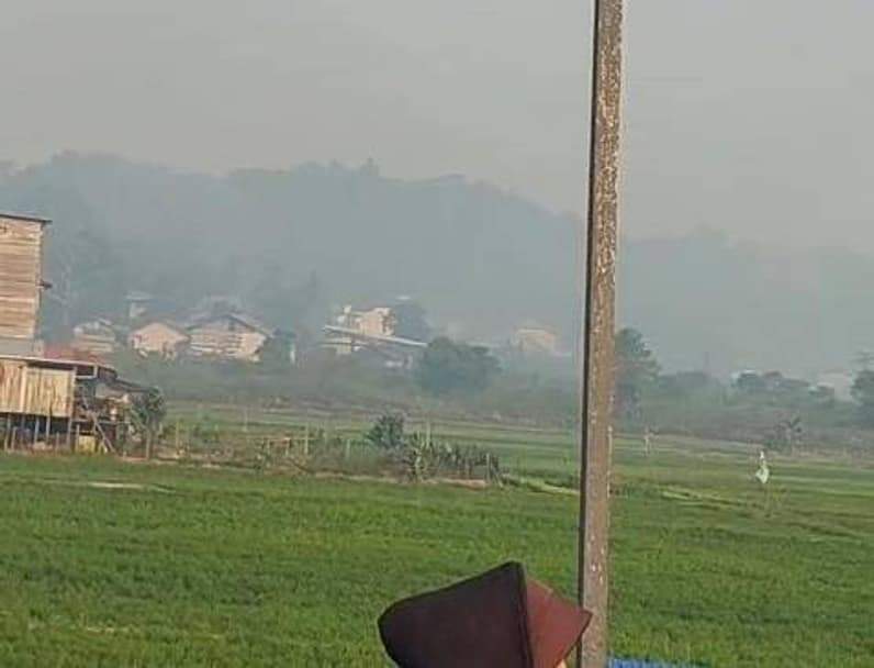 Kondisi udara di kota Samarinda terlihat adanya asap akibat kebakaran hutan di beberapa titik di kaltim. (Foto: Herdi/Pusaranmedia.com)